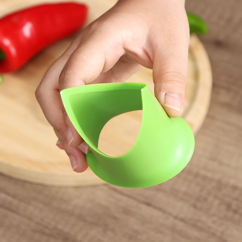 Vegetable Slicer Cutter Set for Random Pepper and Fruit - 2pcs Kitchen Tools with Seed Remover, Creative Corer, and Coring Gadget - Ideal for Cooking and Cleaning