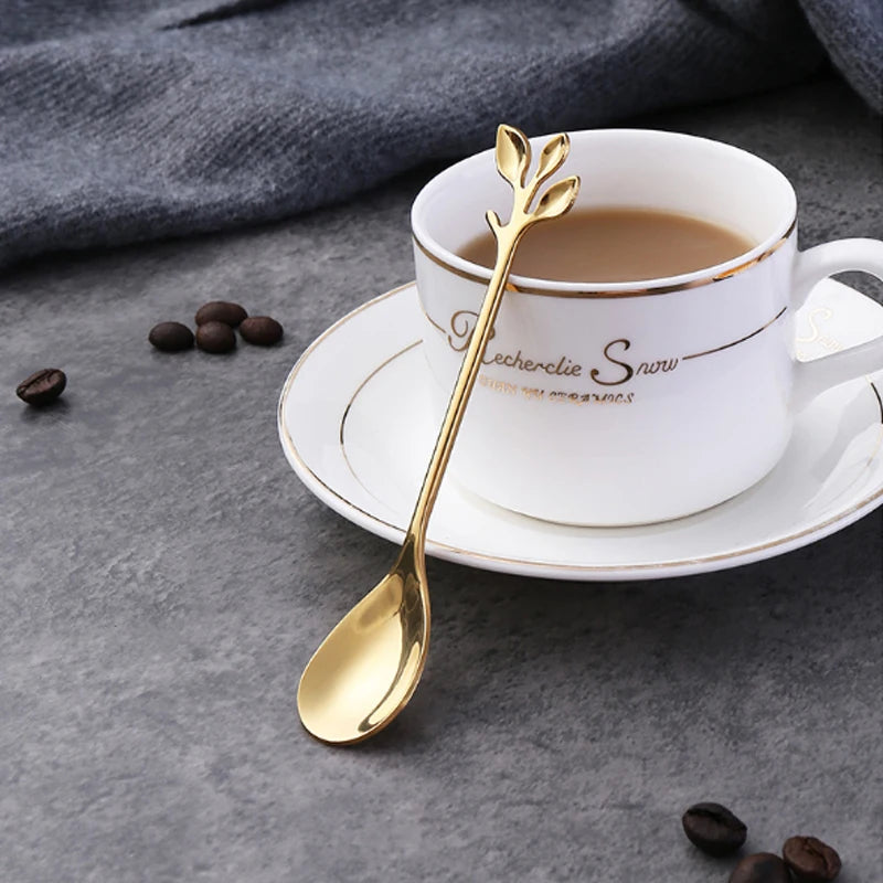 6-Piece Golden Leaf Stainless Steel Spoon Set - Ideal for Coffee, Tea, Dessert, Fruit & Ice Cream – Durable Kitchen Tableware