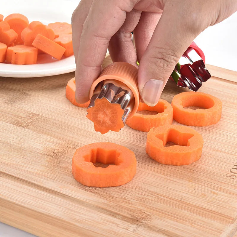 Star Heart Shaped Vegetable Cutter - Portable Stainless Steel Fruit Cutting Tool with Plastic Handle - Kitchen Gadgets