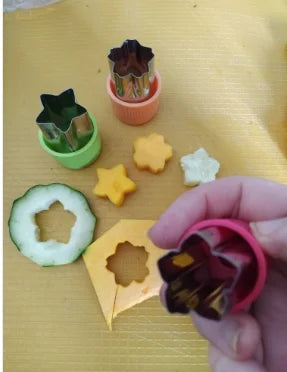 Star Heart Shaped Vegetable Cutter - Portable Stainless Steel Fruit Cutting Tool with Plastic Handle - Kitchen Gadgets
